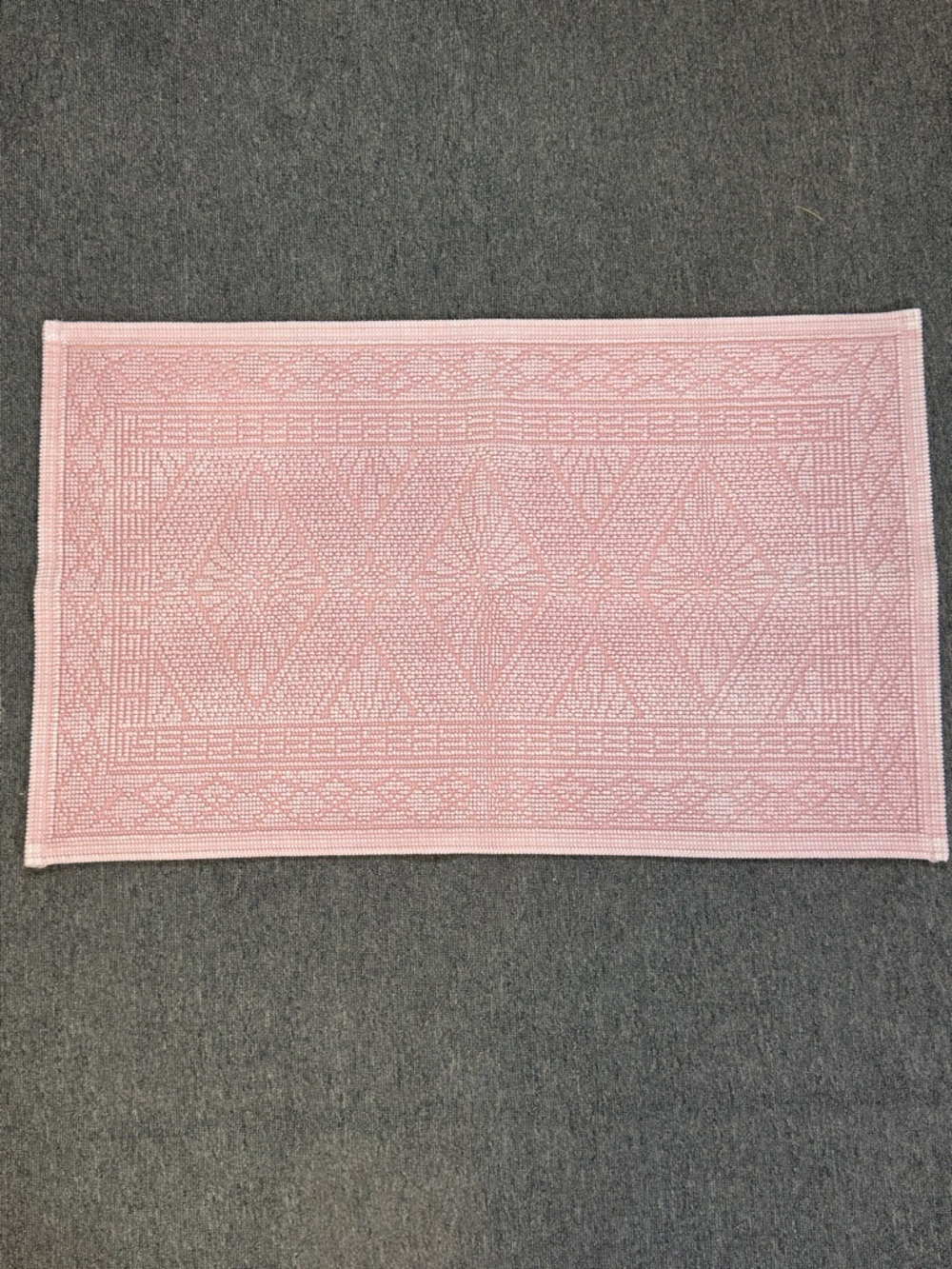 Anthropologie Blush Pink Geometric Textured Bath Mat